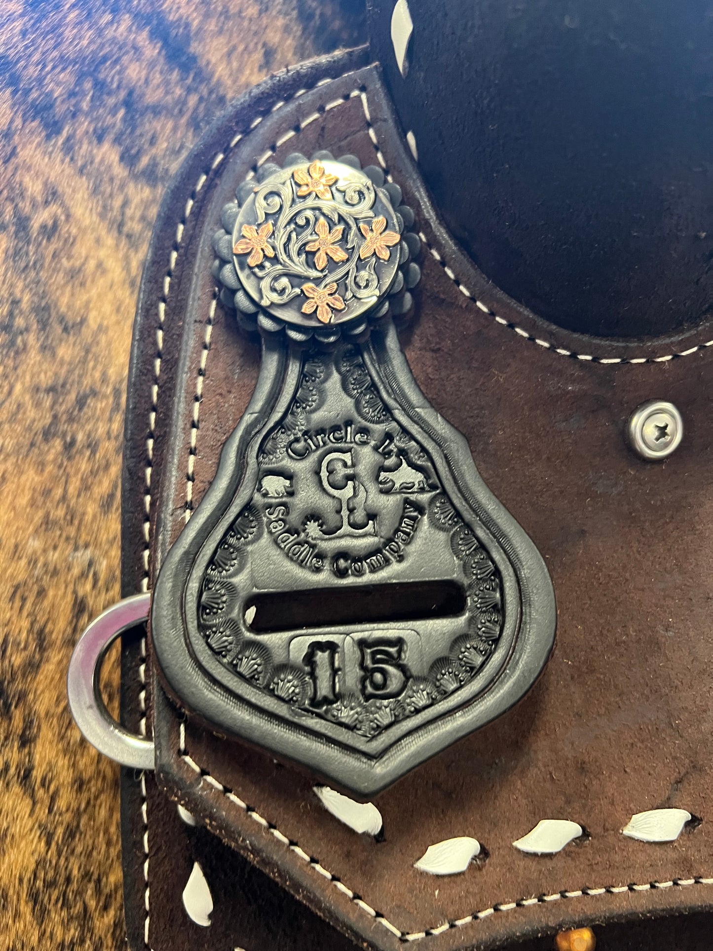Circle L Saddle Spinal Relief Buckstitch