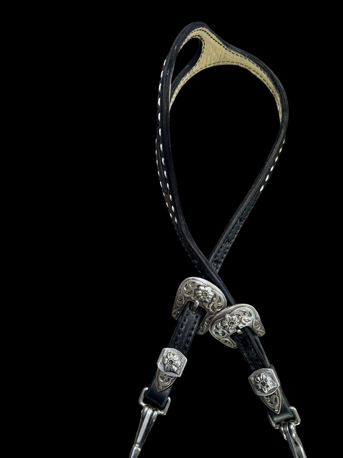 Quick change one ear buckstitched headstall