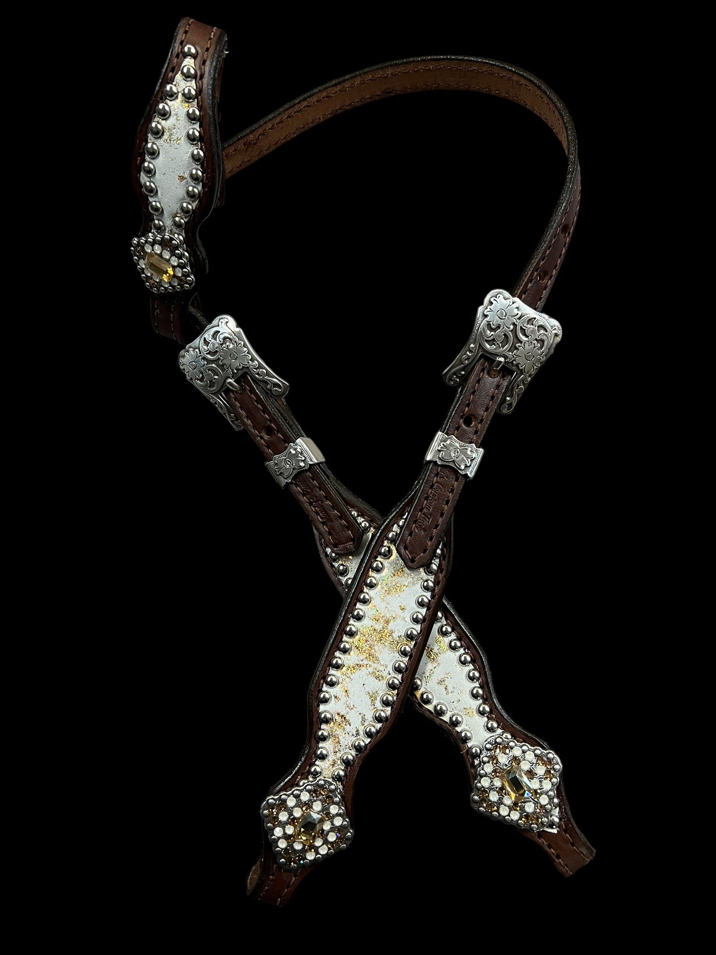 Ivory and gold halo on Walnut leather