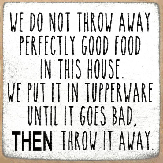 5X5-206 Tupperware Shelf sitter